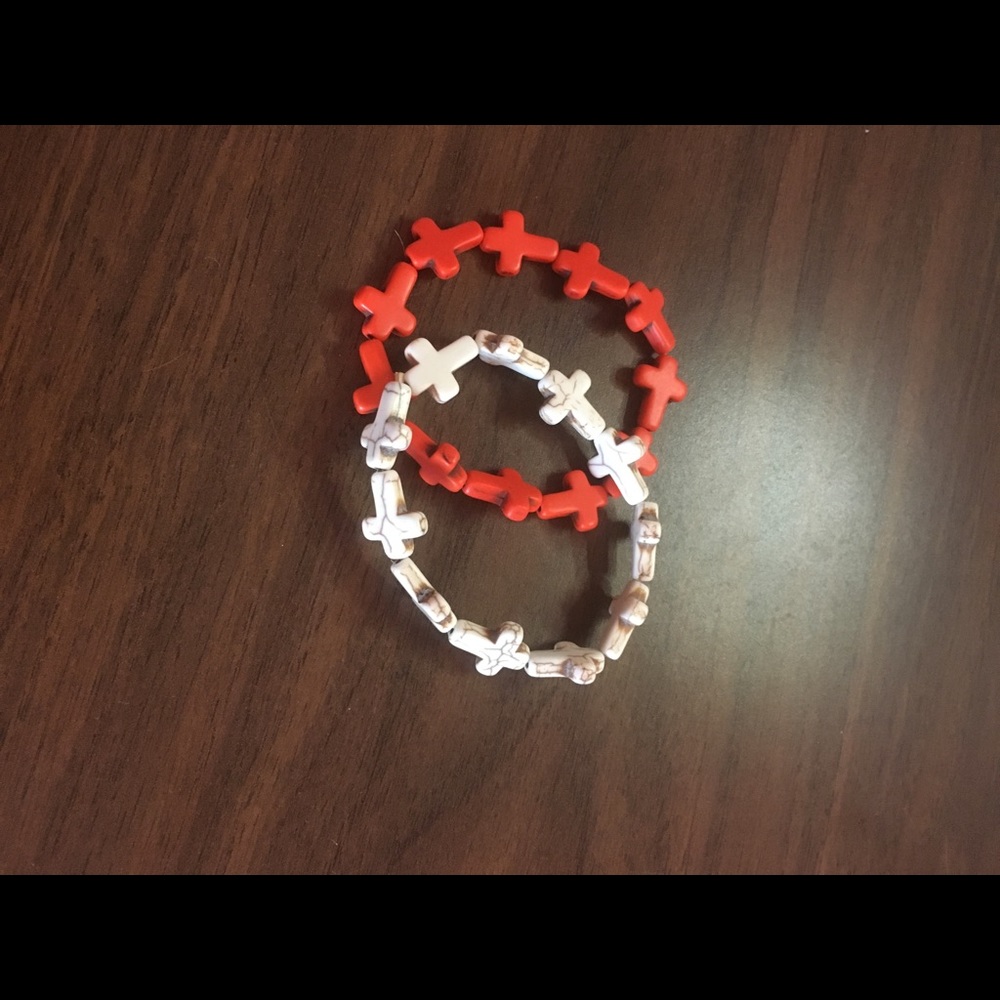 Stretchy cross bracelets